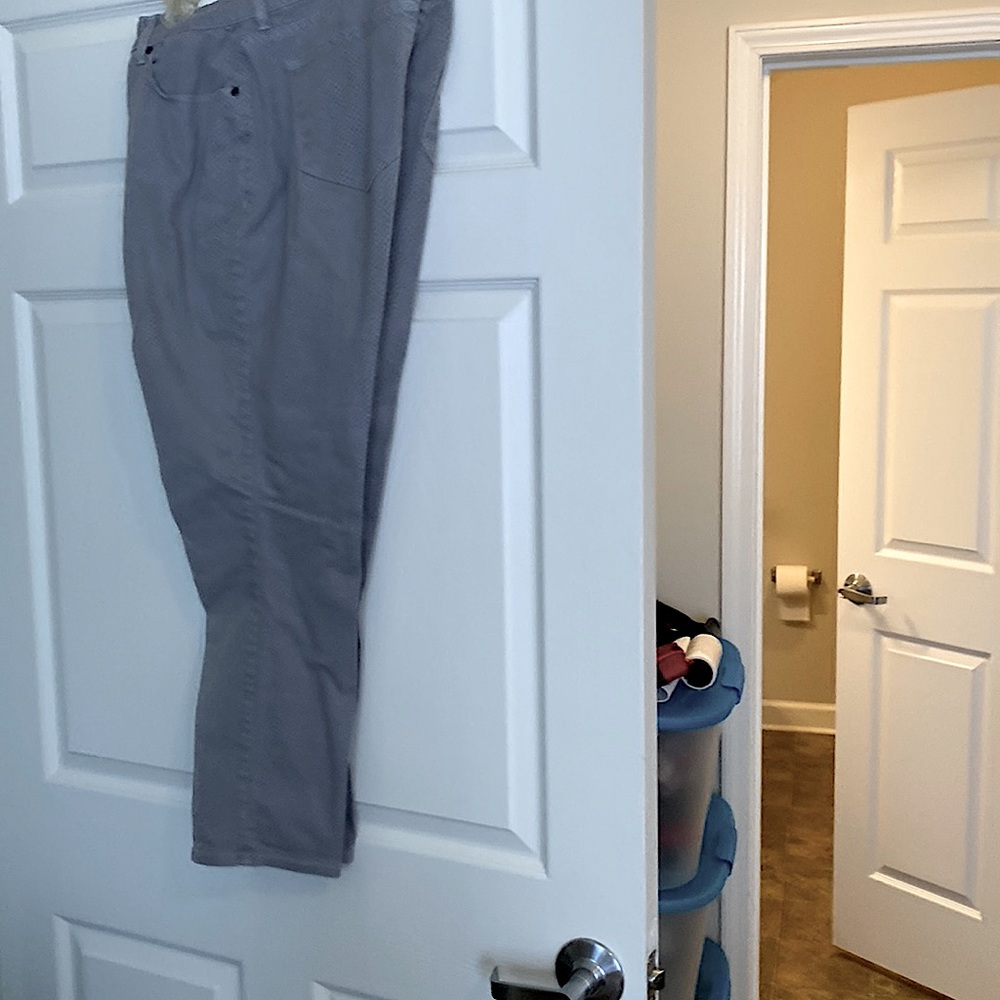 YNDI Skinny jeans. Blue/gray with animal print